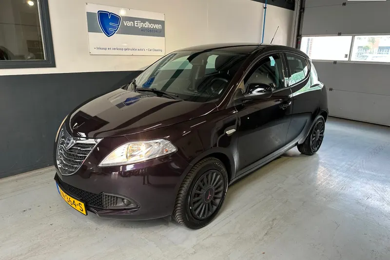Lancia Ypsilon (2014)
