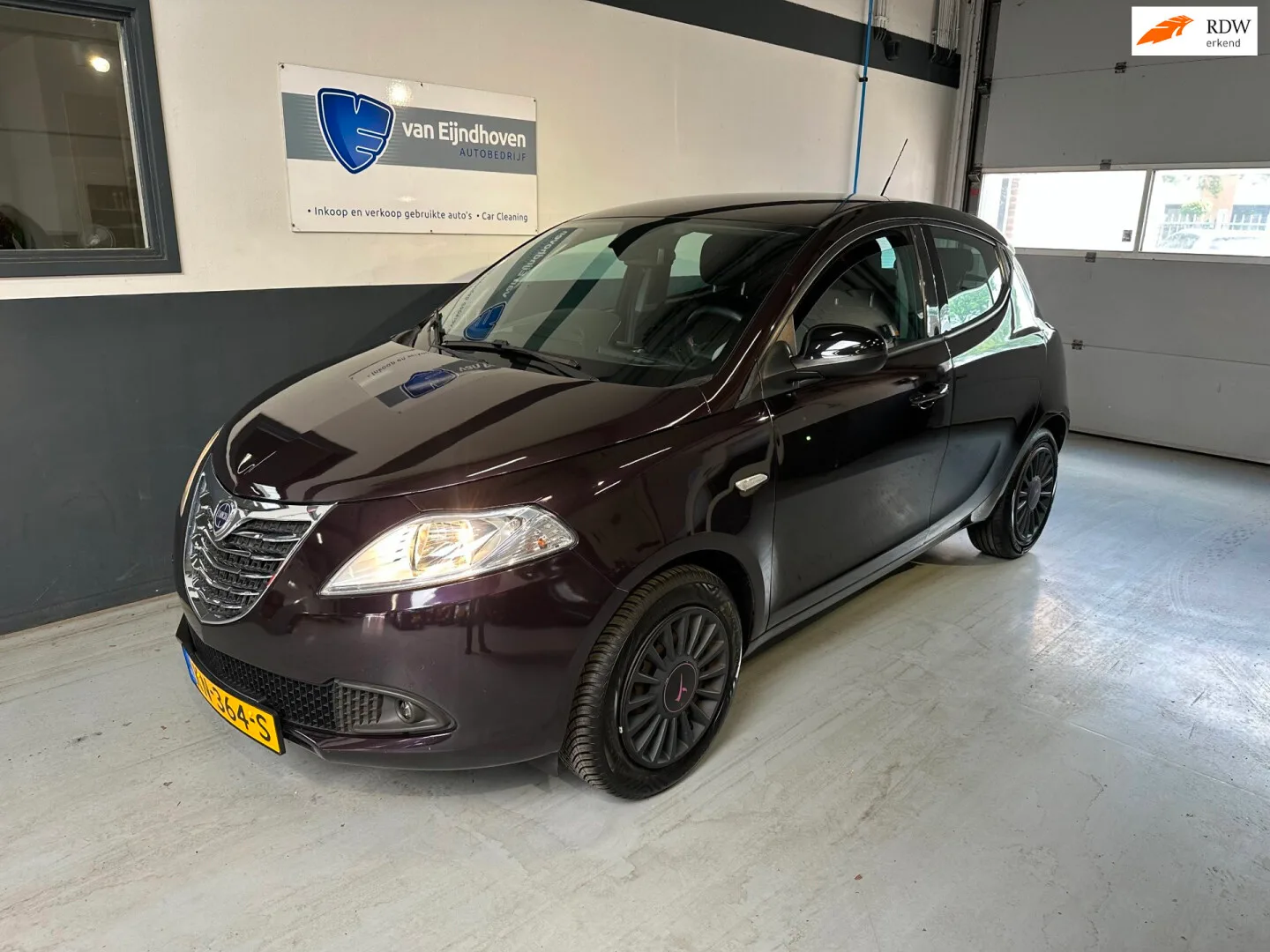 Lancia Ypsilon (2014) — foto 1