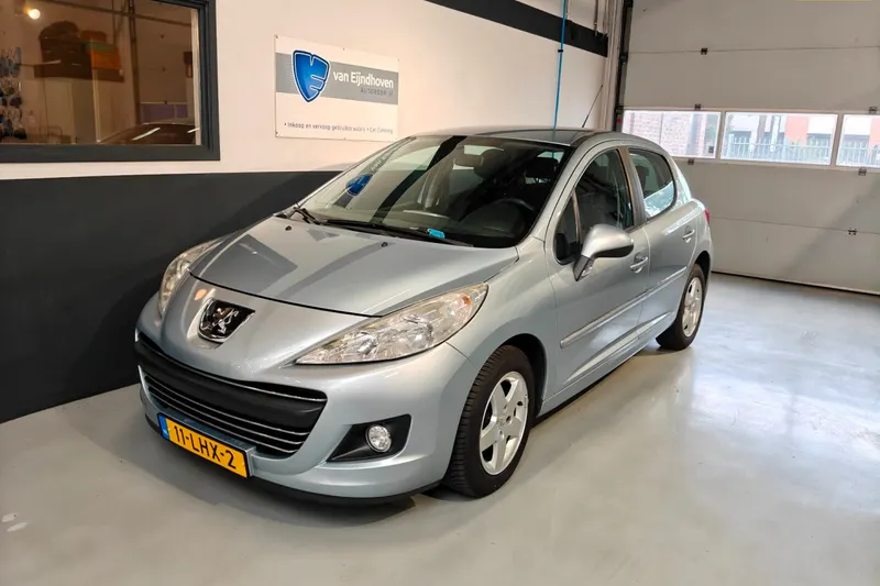 Peugeot 207 (2010)