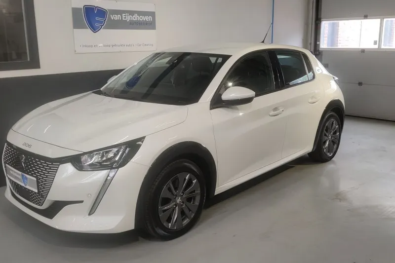 Peugeot e-208 (2020)