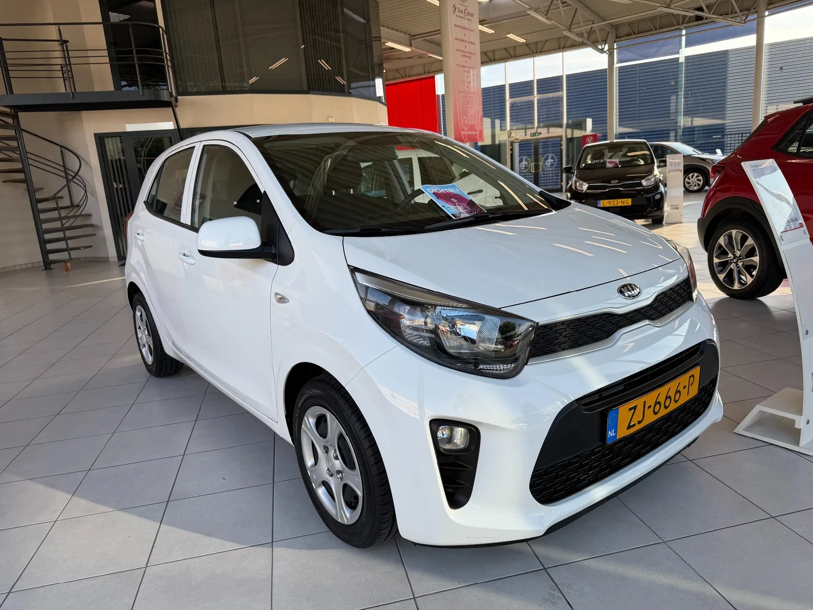 Kia Picanto (2019) — foto 1