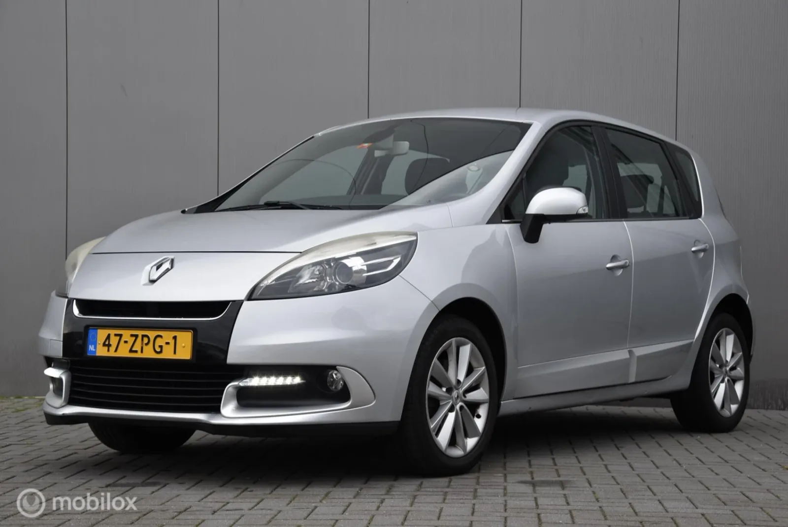 Renault Scénic (2013) — foto 1