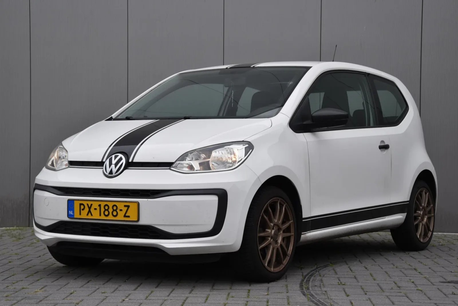 Volkswagen Up! (2017) — foto 1