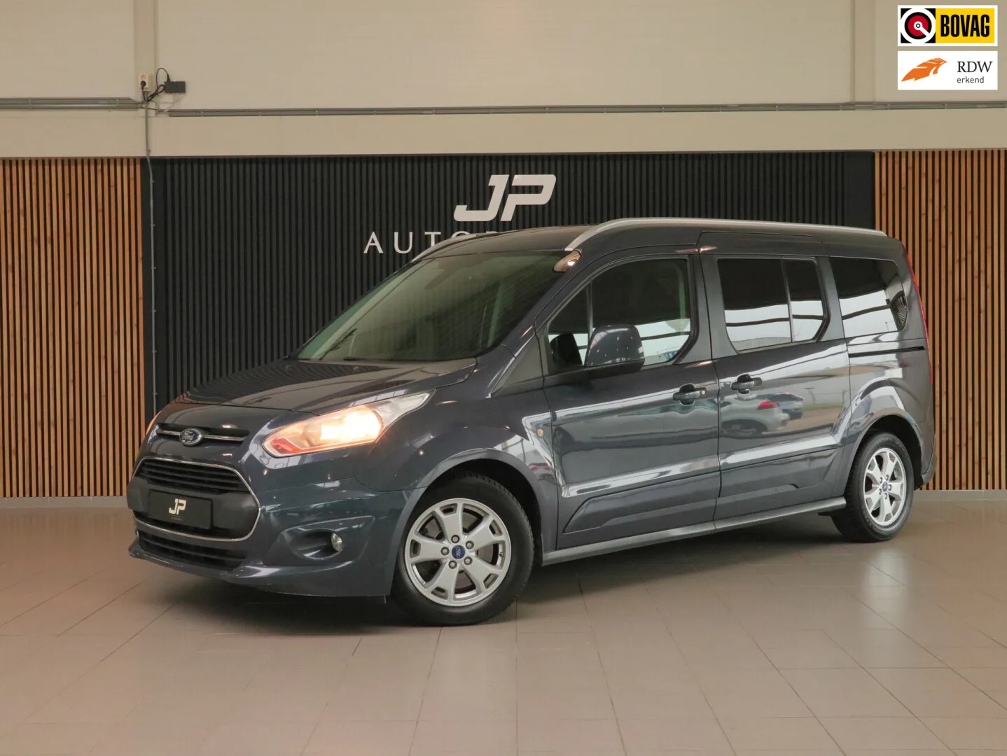 Ford Tourneo Connect (2015) — foto 1