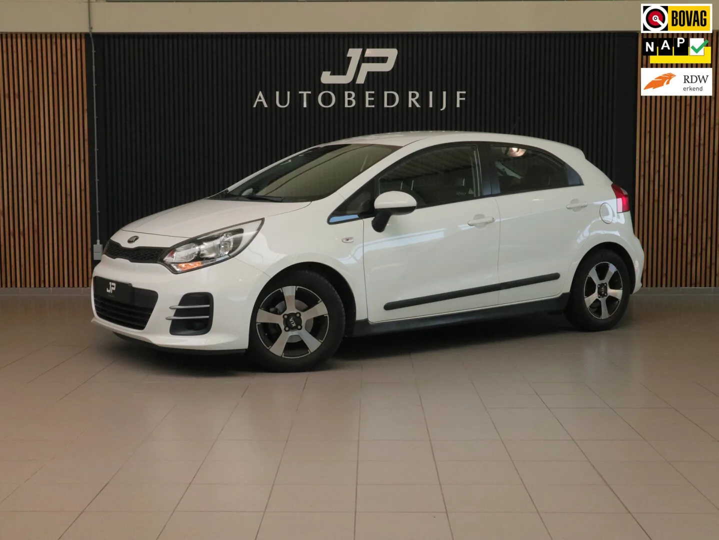 Kia Rio (2016) — foto 1