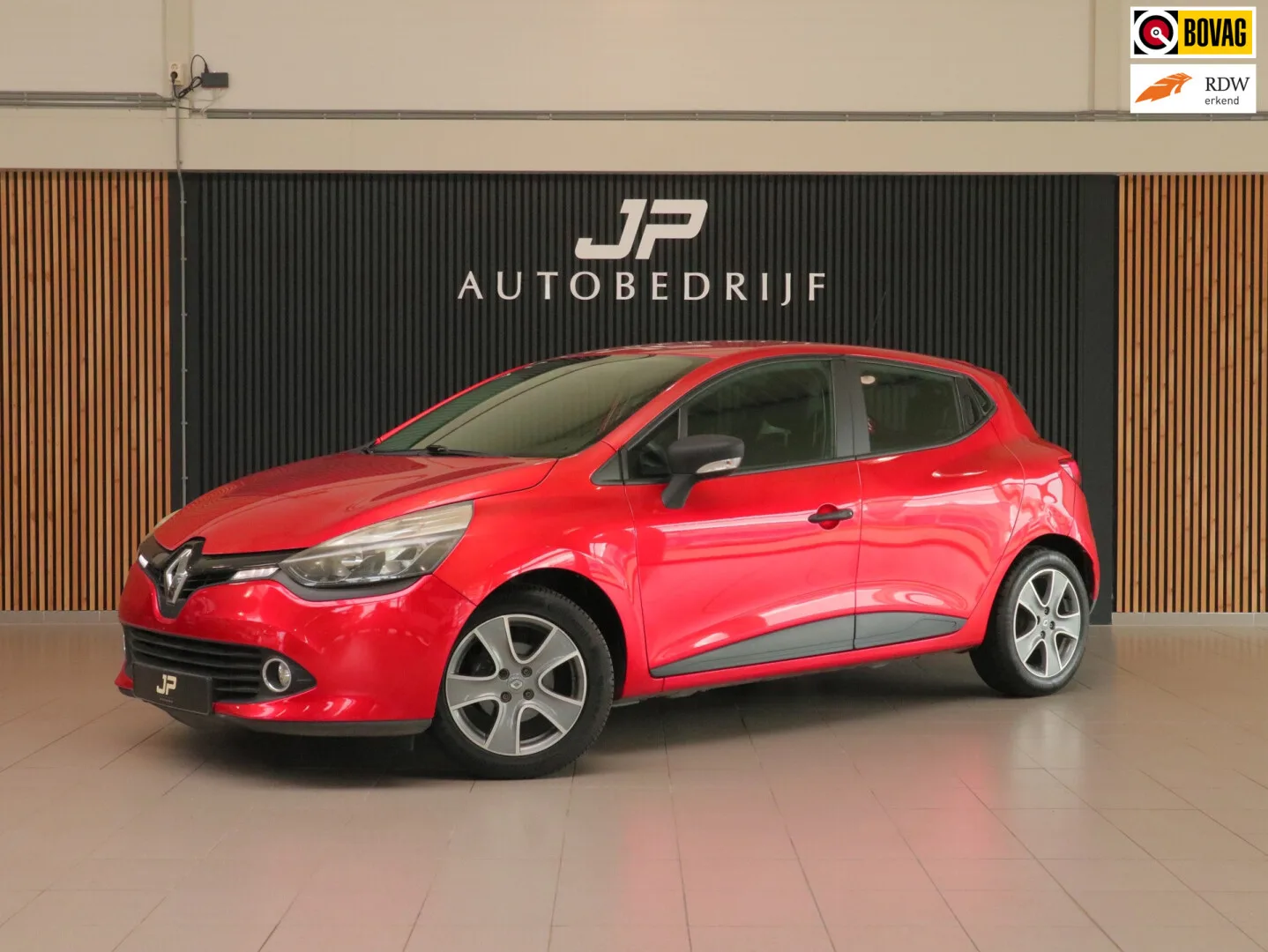 Renault Clio (2015) — foto 1