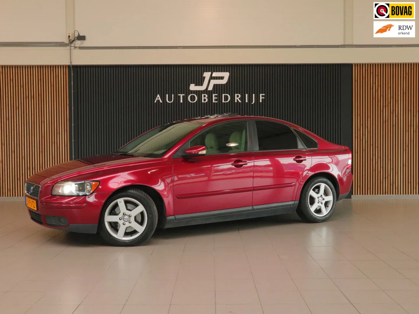 Volvo S40 (2004) — foto 1