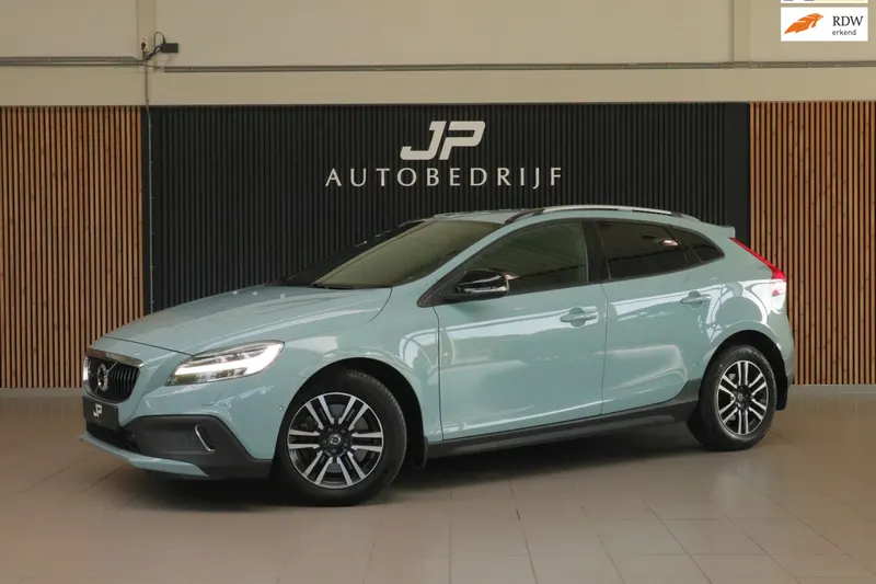 Volvo V40 Cross Country (2018)