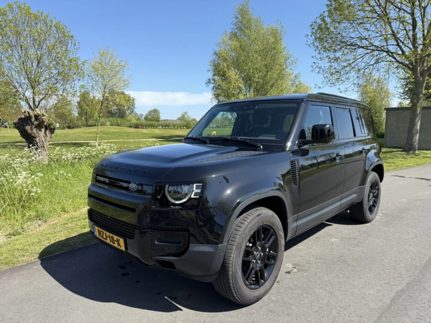 Land Rover Defender (2025) — foto 1