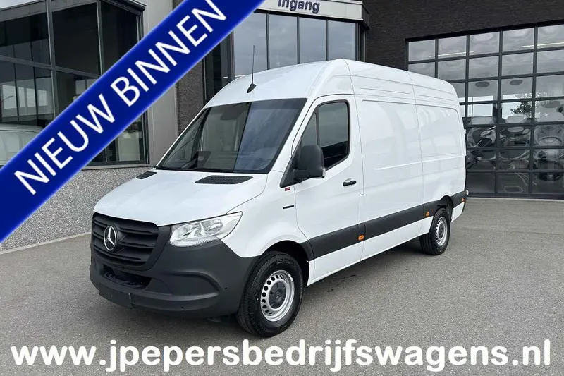 Mercedes-Benz eSprinter (2025)
