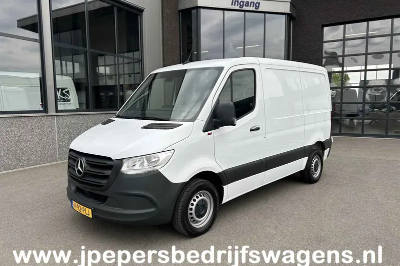 Mercedes-Benz Sprinter (2023)