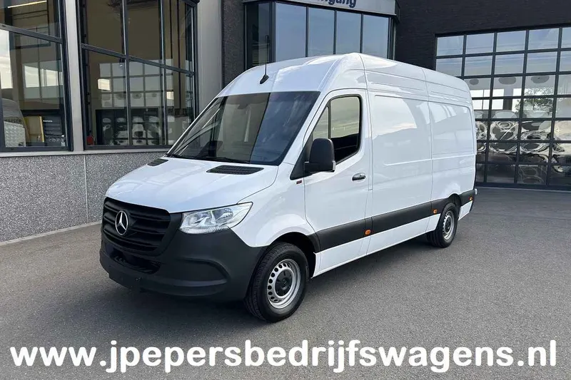 Mercedes-Benz Sprinter (2024)