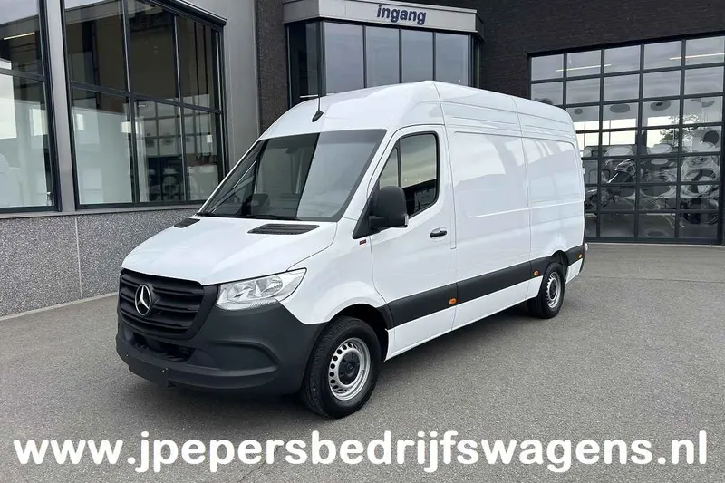 Mercedes-Benz Sprinter (2024)
