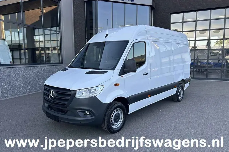 Mercedes-Benz Sprinter (2024)