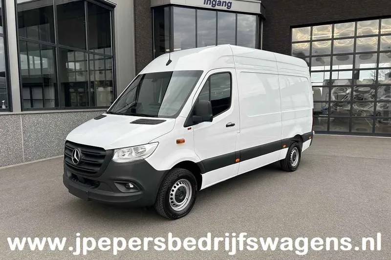 Mercedes-Benz Sprinter (2024)