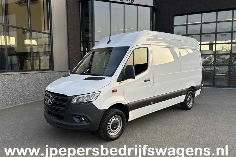 Mercedes-Benz Sprinter (2024)