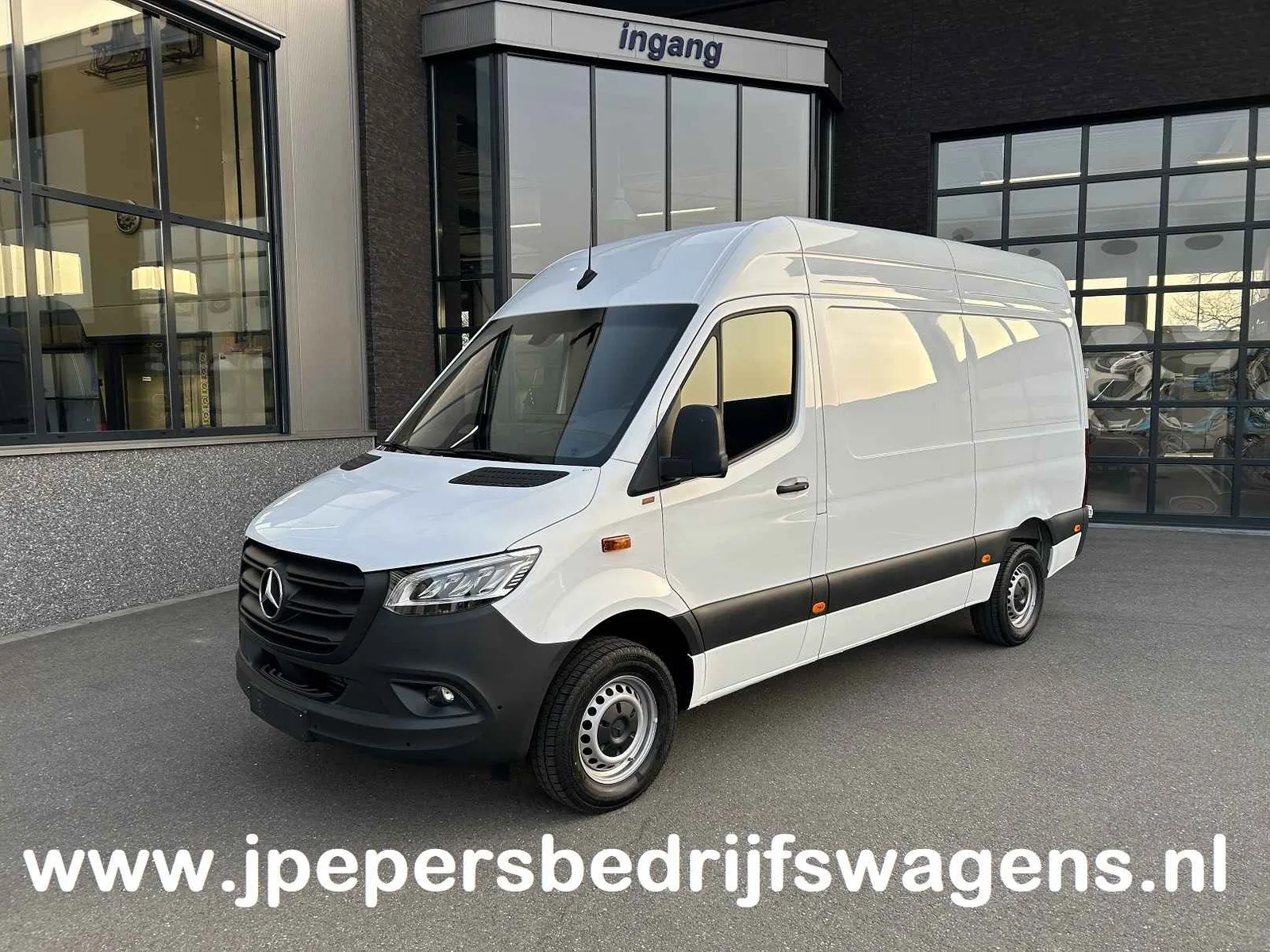 Mercedes-Benz Sprinter (2024) — foto 1
