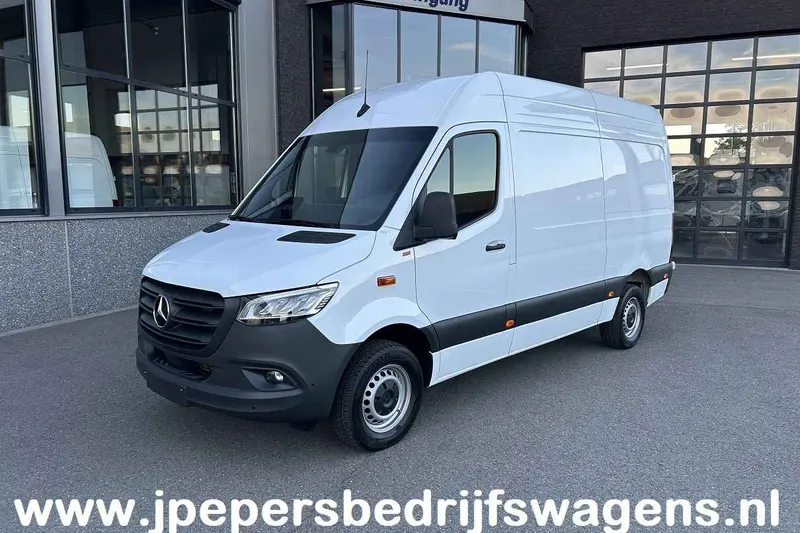 Mercedes-Benz Sprinter (2024)