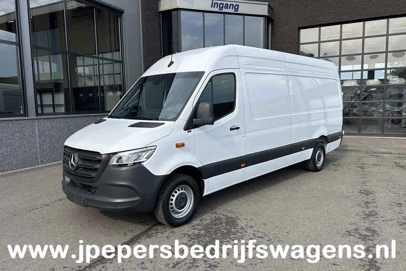 Mercedes-Benz Sprinter (2024)