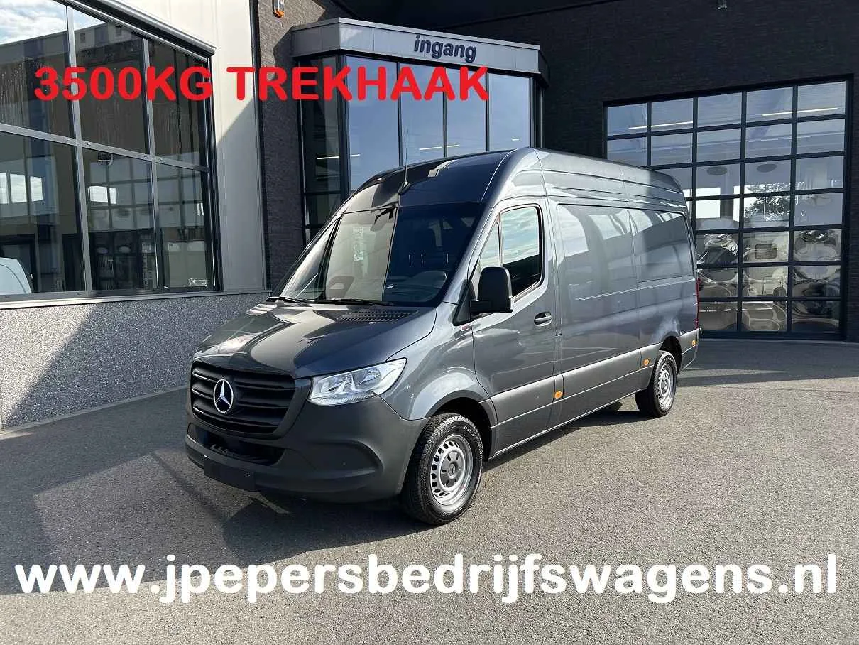Mercedes-Benz Sprinter (2024) — foto 1