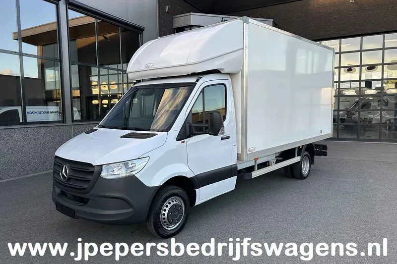 Mercedes-Benz Sprinter (2023)