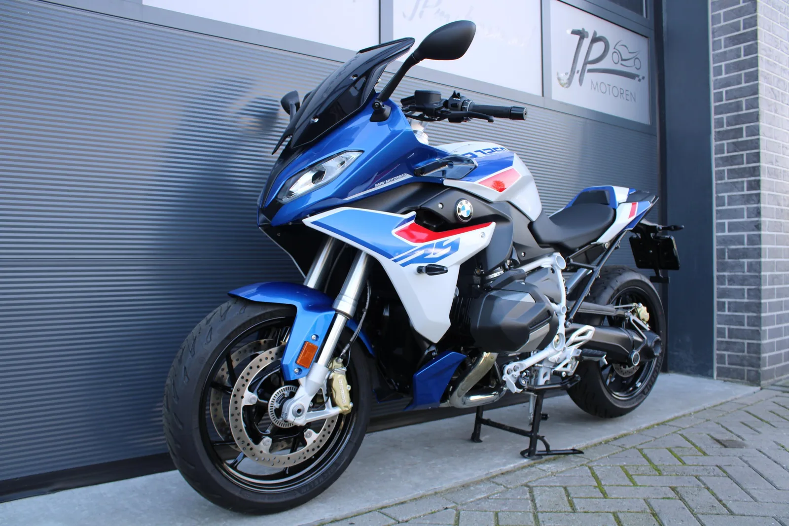 BMW R 1250 RS (2024) — foto 1