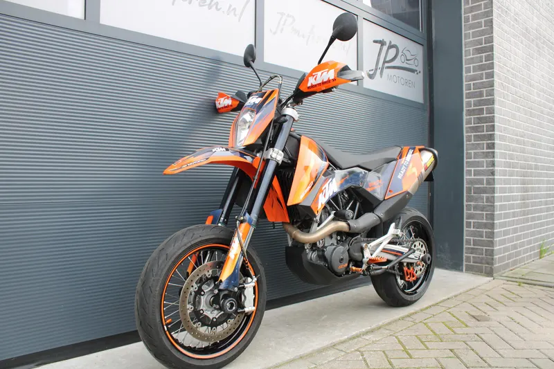 KTM 690 SMC (2008)