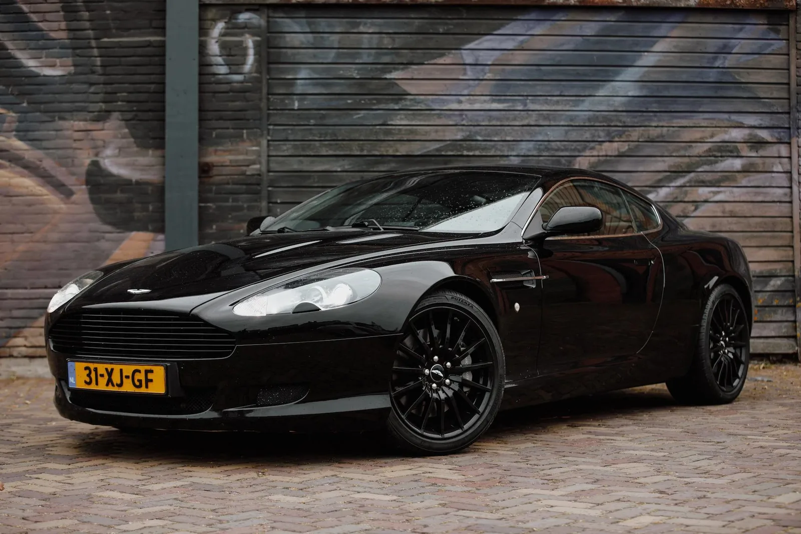 Aston Martin DB9 (2004) — foto 1