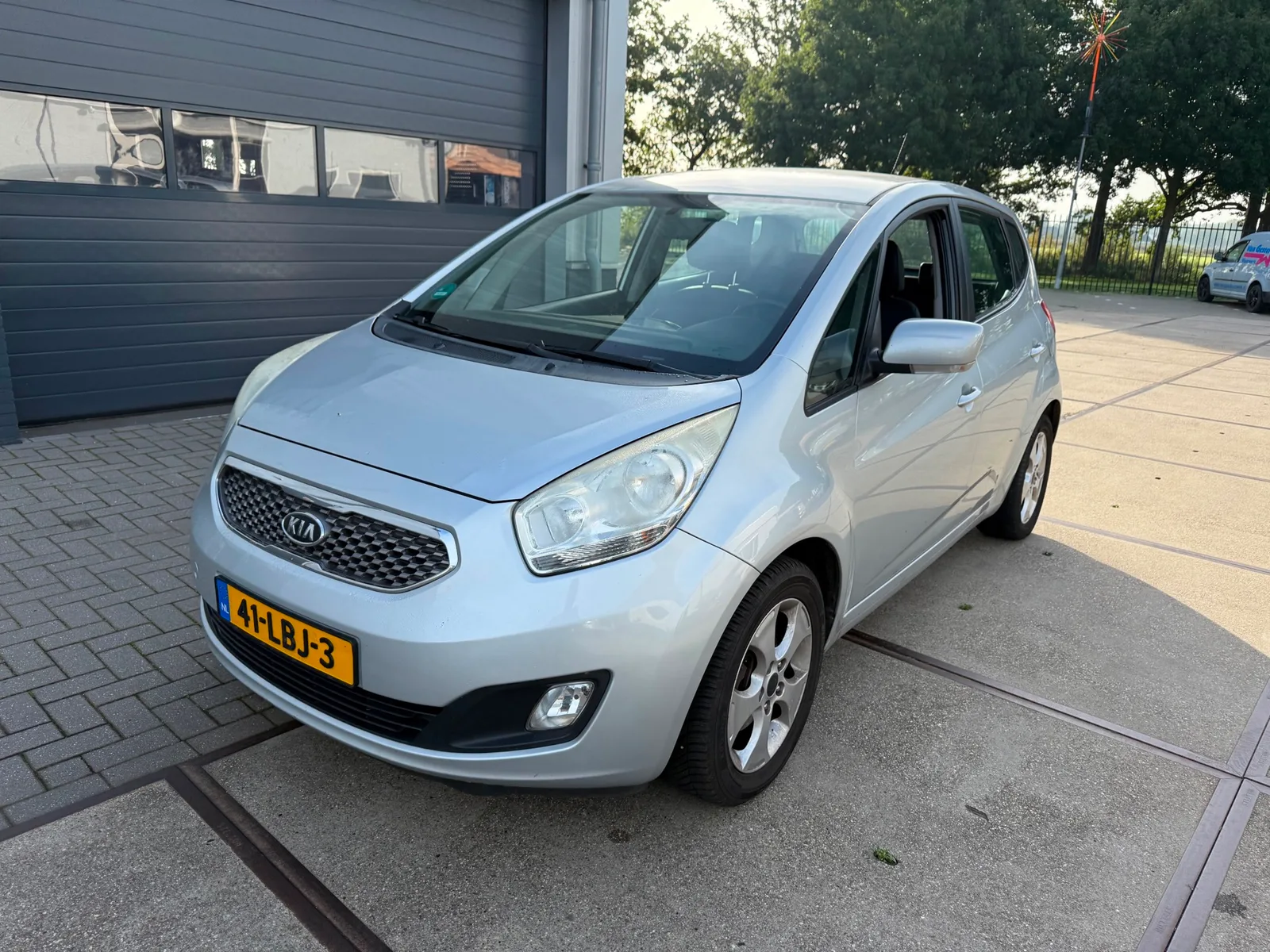 Kia Venga (2010) — foto 1