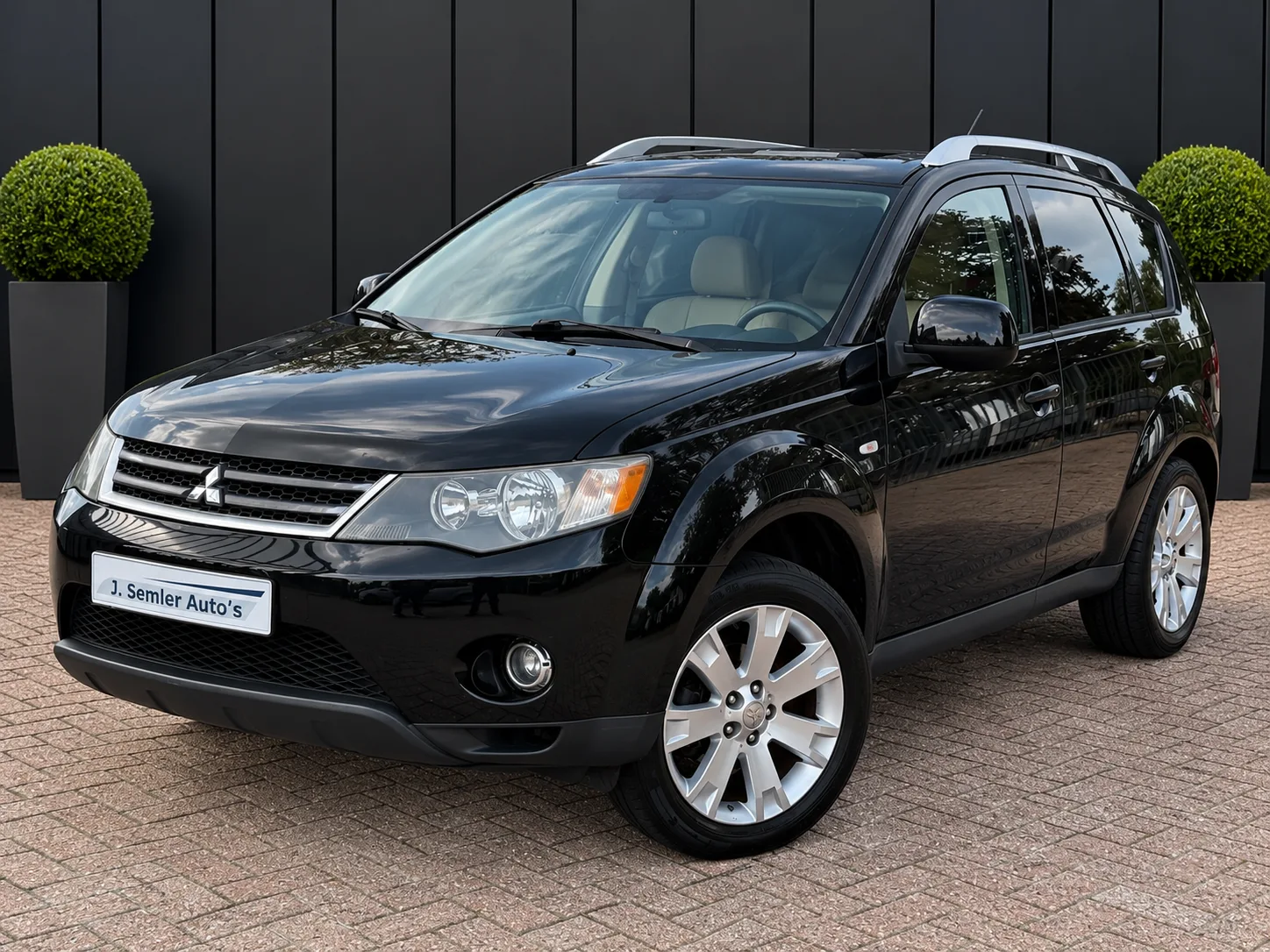 Mitsubishi Outlander (2007) — foto 1