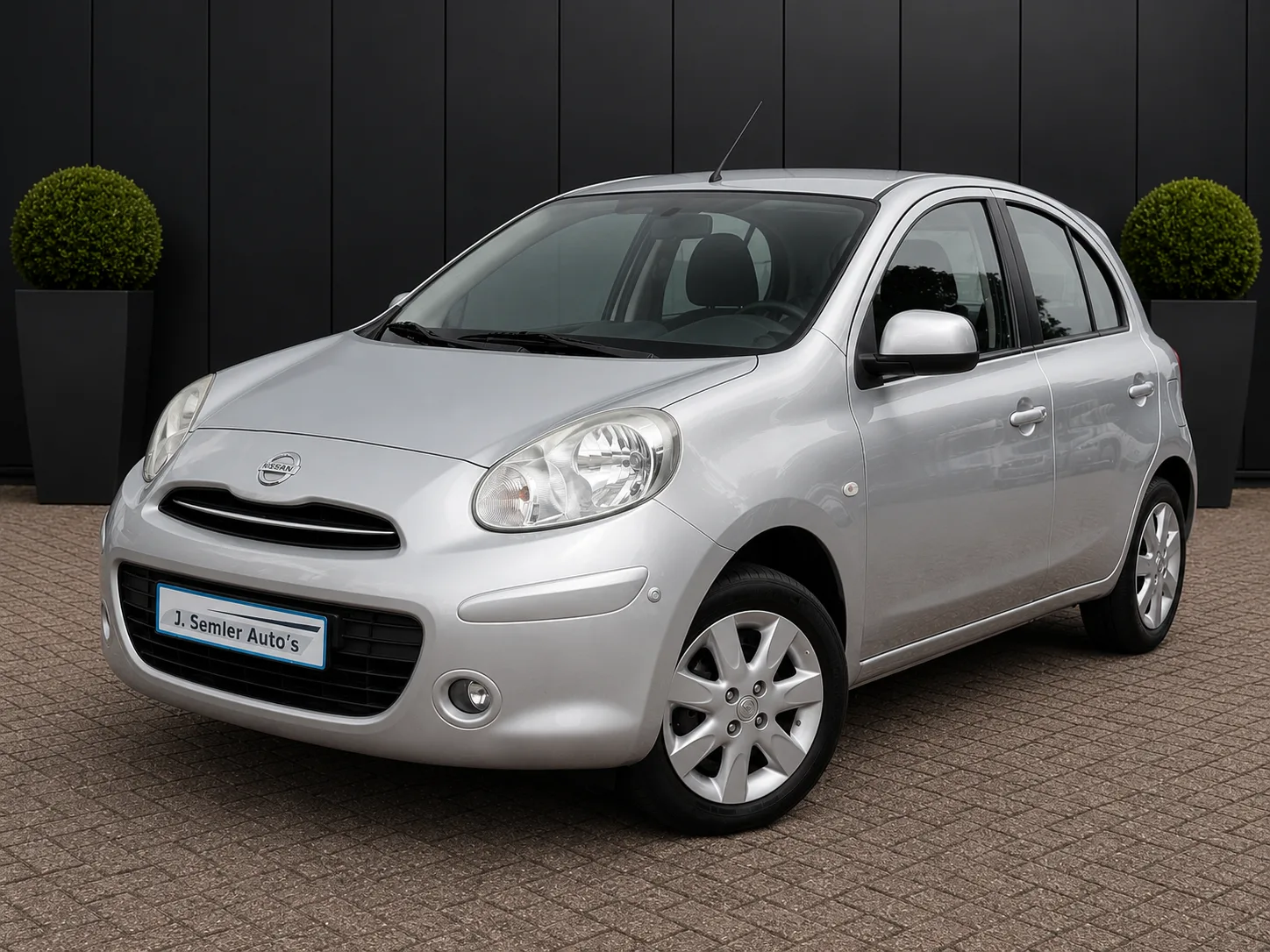 Nissan Micra (2013) — foto 1