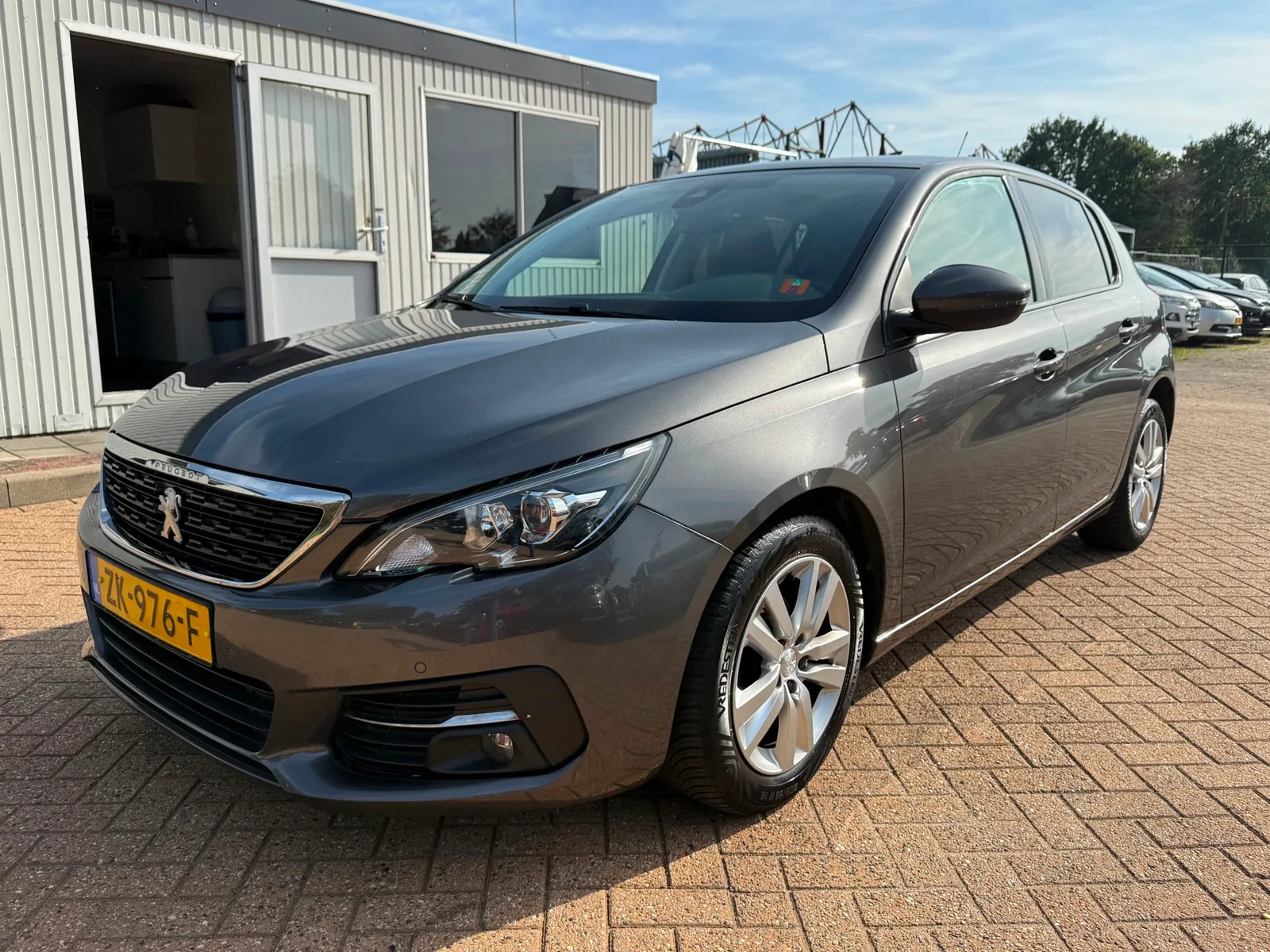 Peugeot 308 (2019) — foto 1