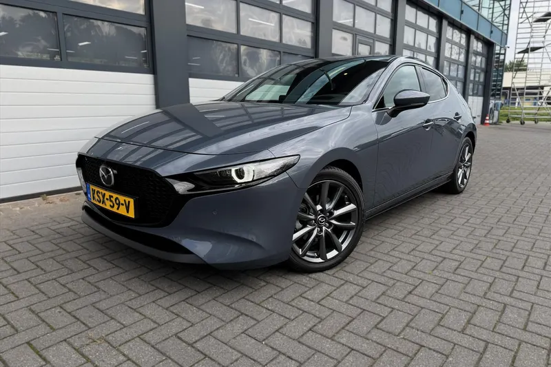 Mazda 3 (2025)
