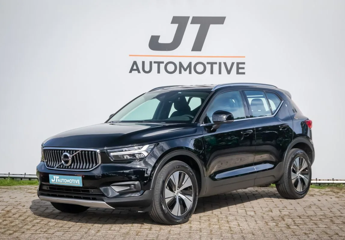 Volvo XC40 (2021) — foto 1