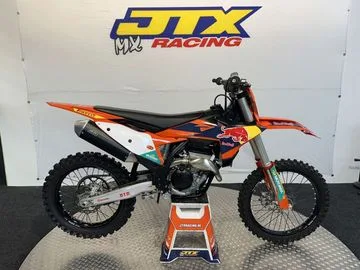 KTM 250 SX-F (2026) — foto 1