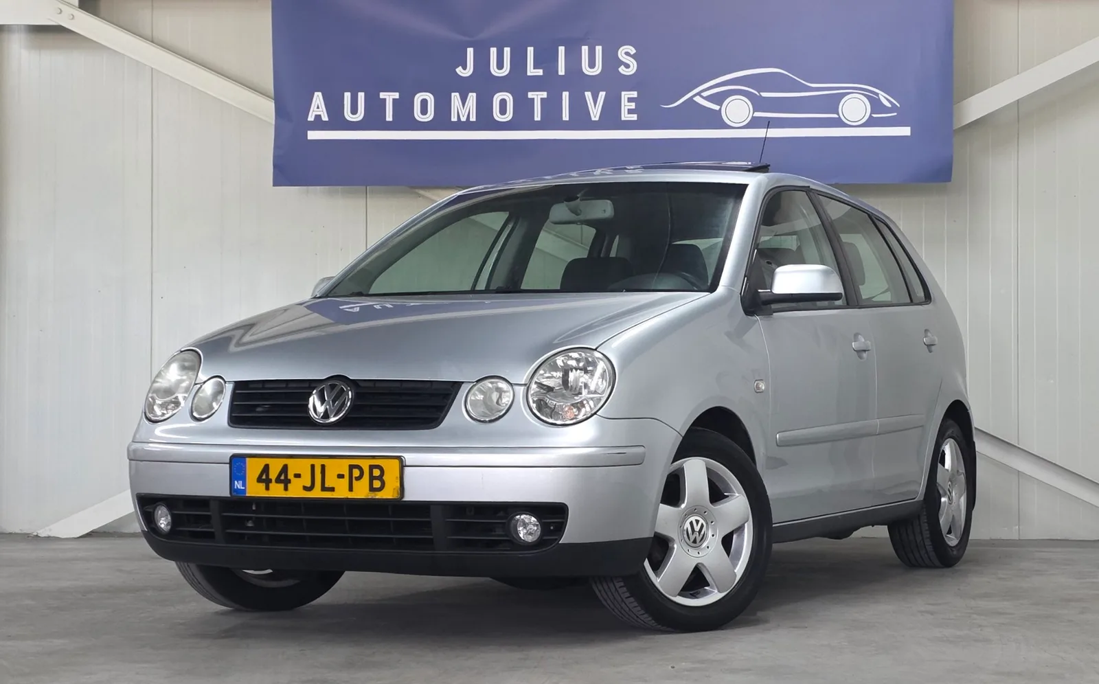 Volkswagen Polo (2002) — foto 1