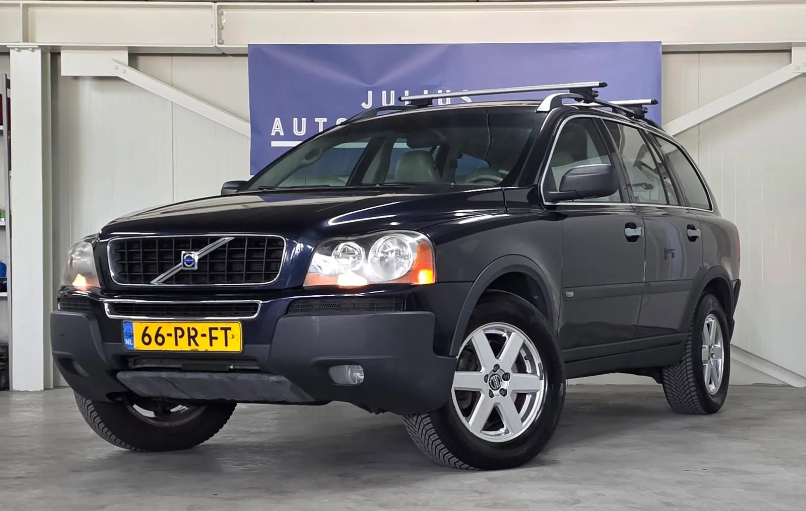 Volvo XC90 (2004) — foto 1