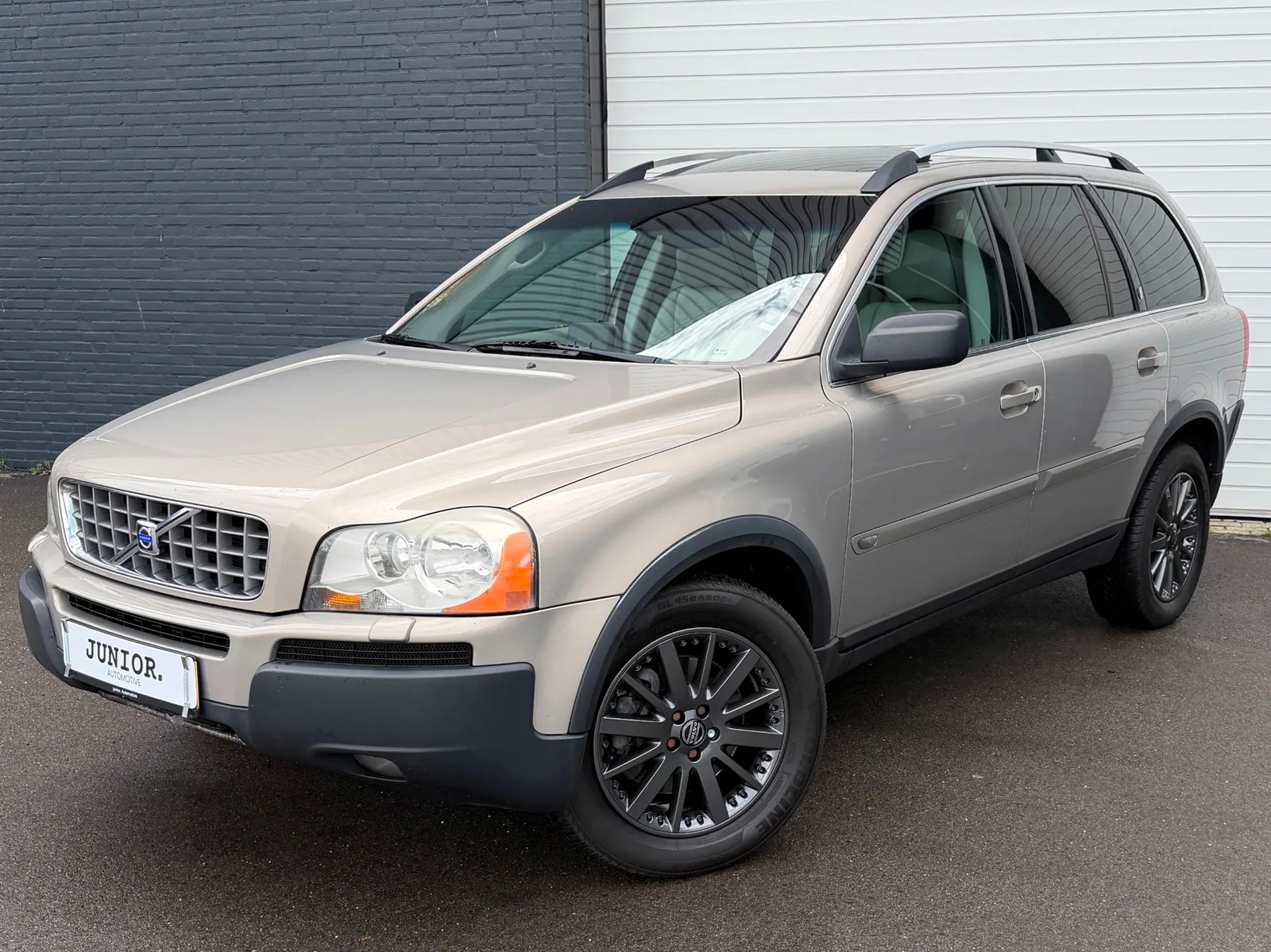 Volvo XC90 (2004) — foto 1