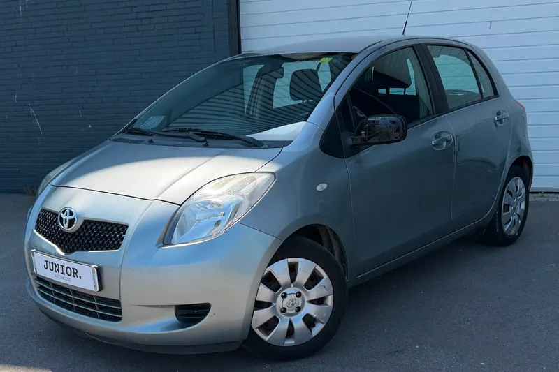Toyota Yaris (2006)