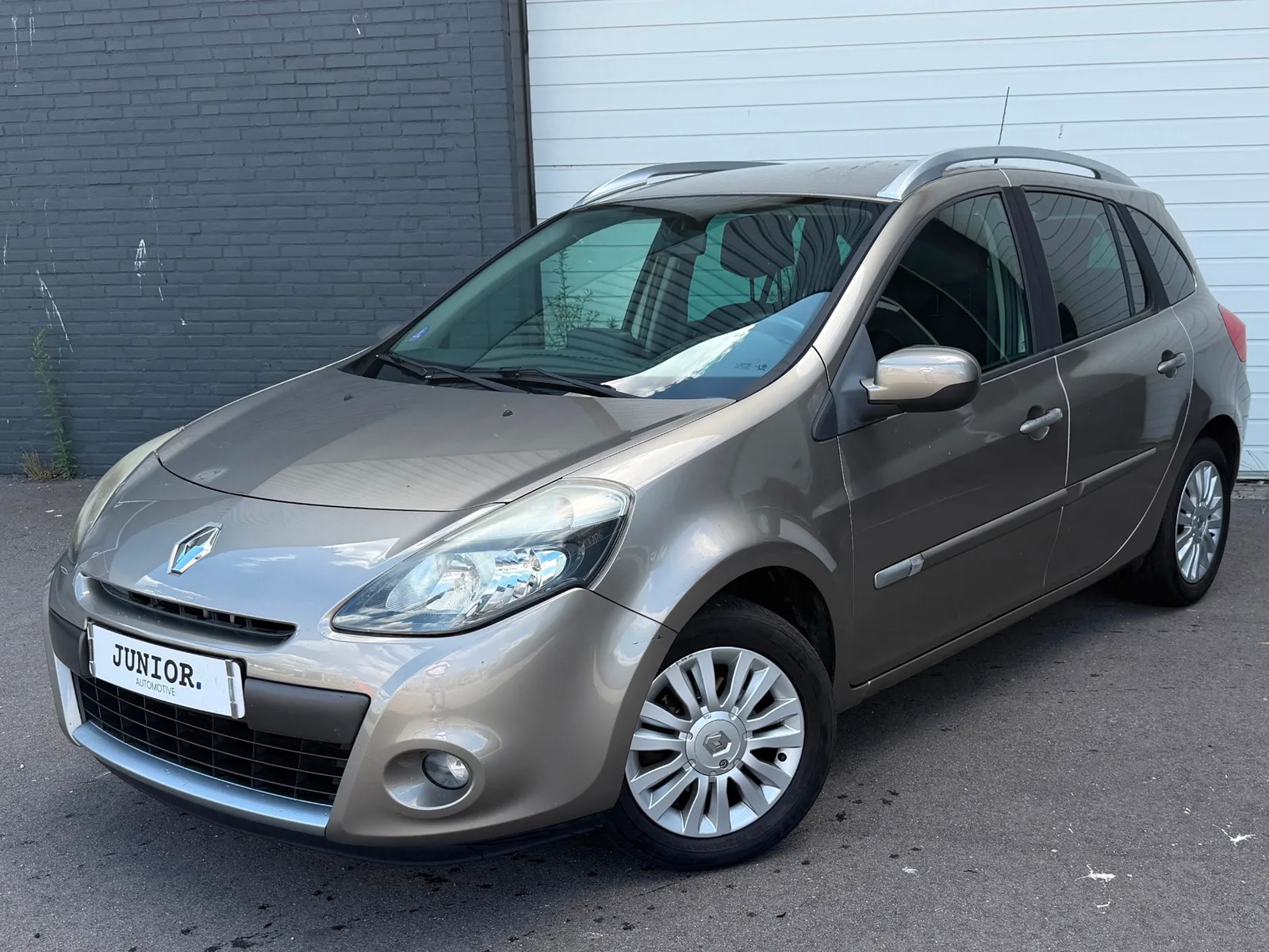 Renault Clio (2010) — foto 1