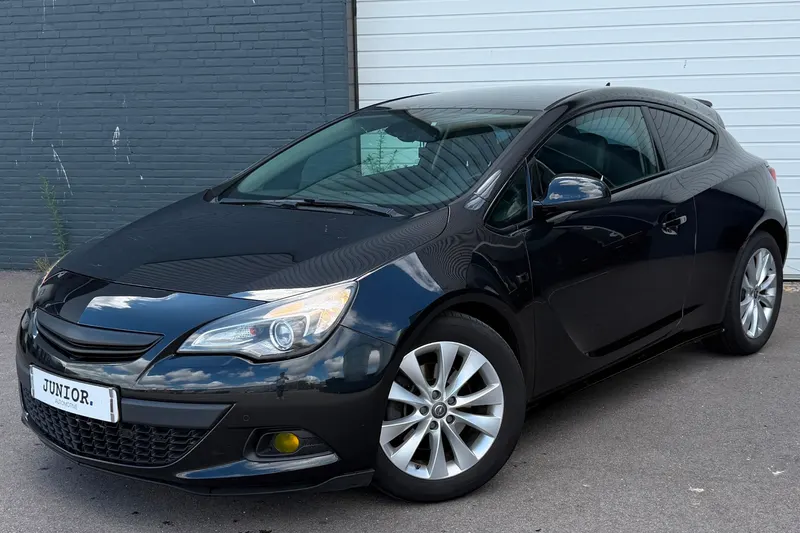 Opel Astra (2012)