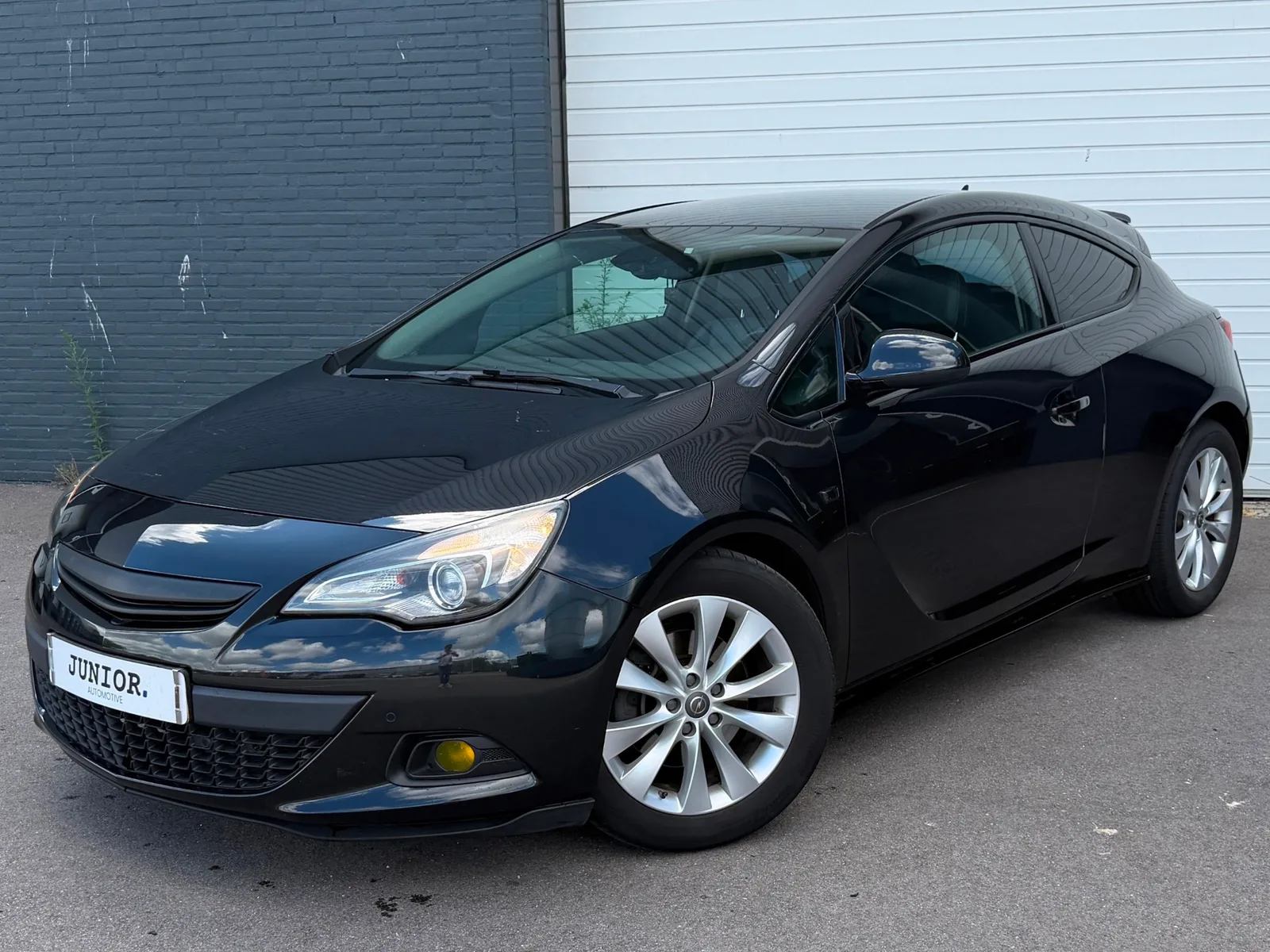Opel Astra (2012) — foto 1