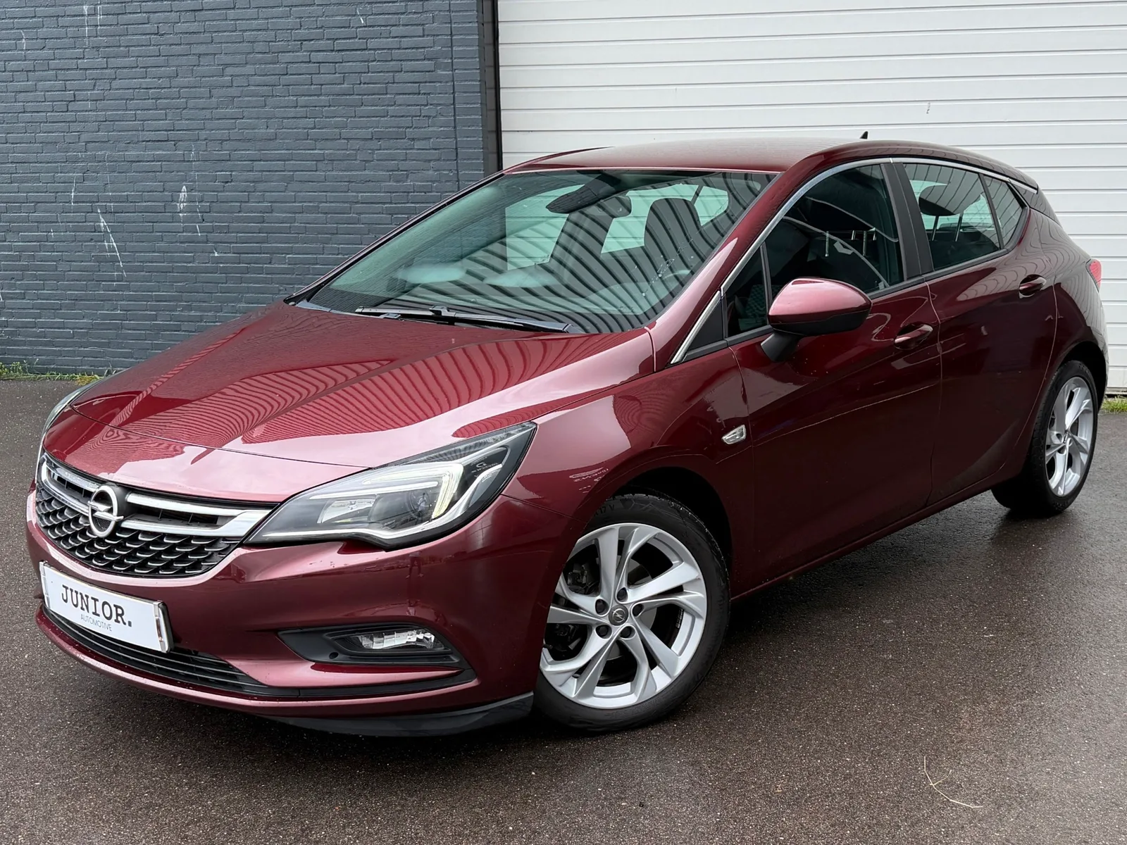 Opel Astra (2018) — foto 1