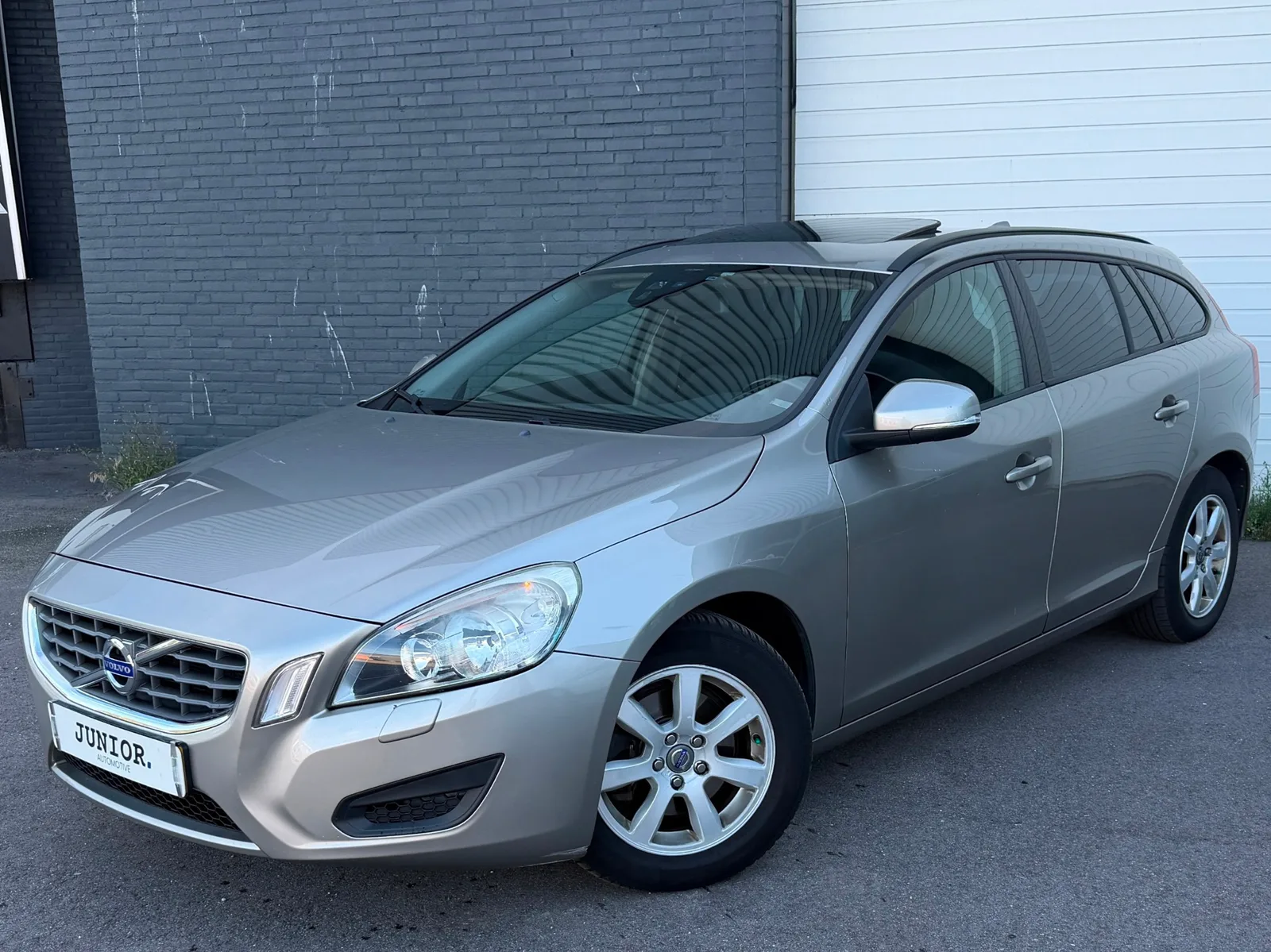 Volvo V60 (2011) — foto 1