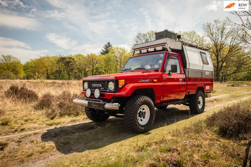 Toyota Land Cruiser (1987)