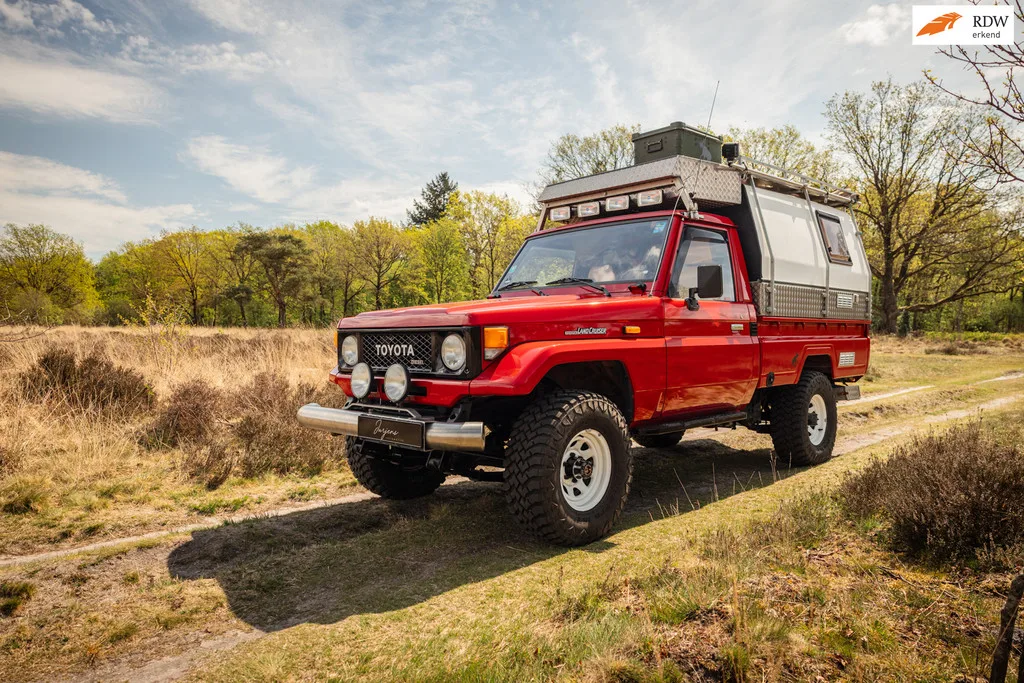 Toyota Land Cruiser (1987) — foto 1