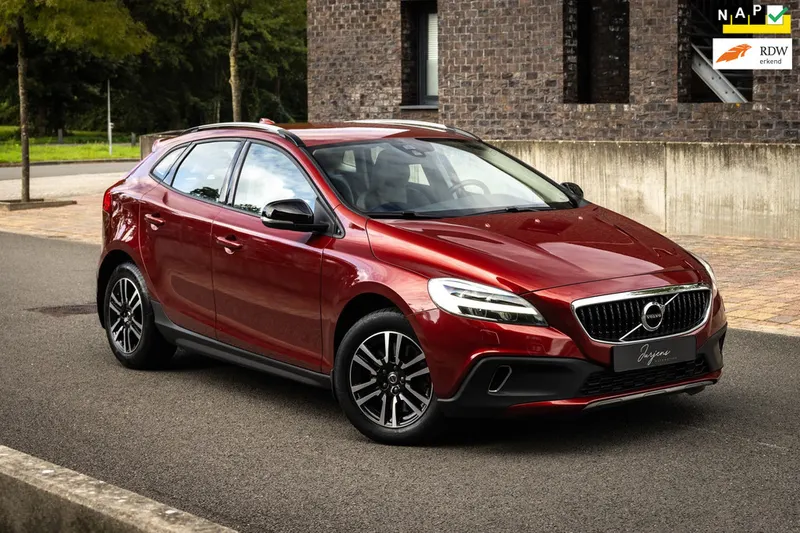 Volvo V40 Cross Country (2016)