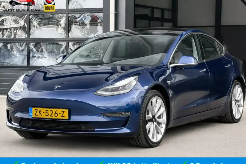 Tesla Model 3 (2019)