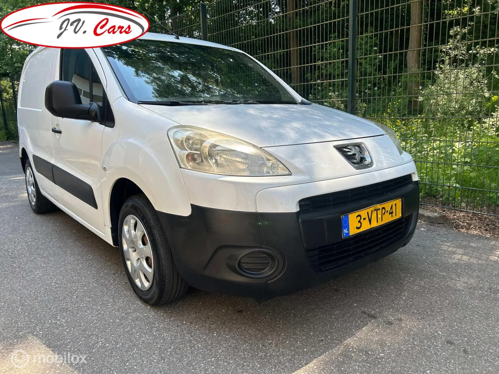 Peugeot Partner (2012) — foto 1