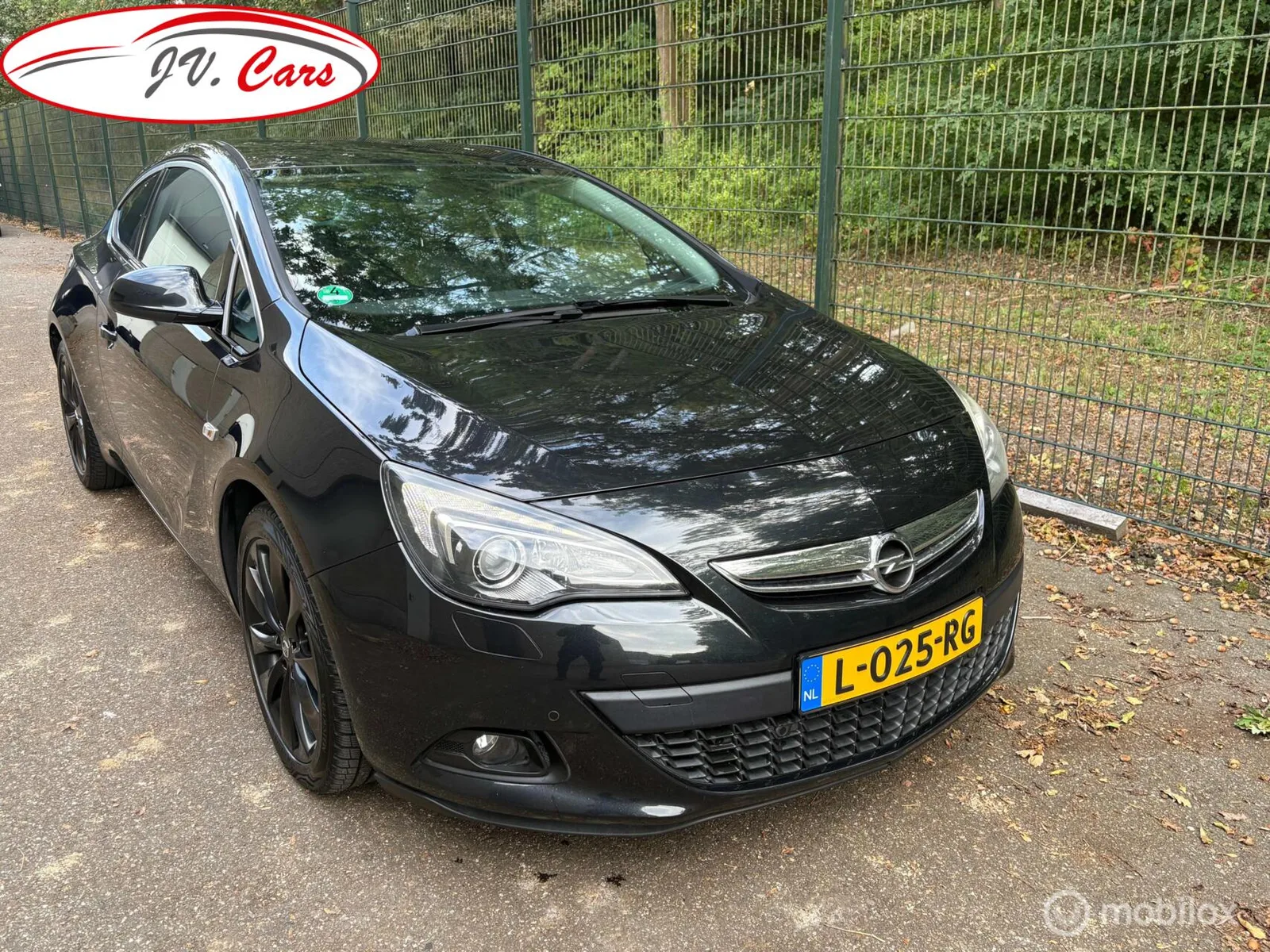 Opel Astra (2012) — foto 1